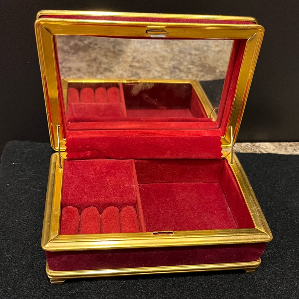 Vintage Red Velvet Musical Jewelry Box with Gold Trim